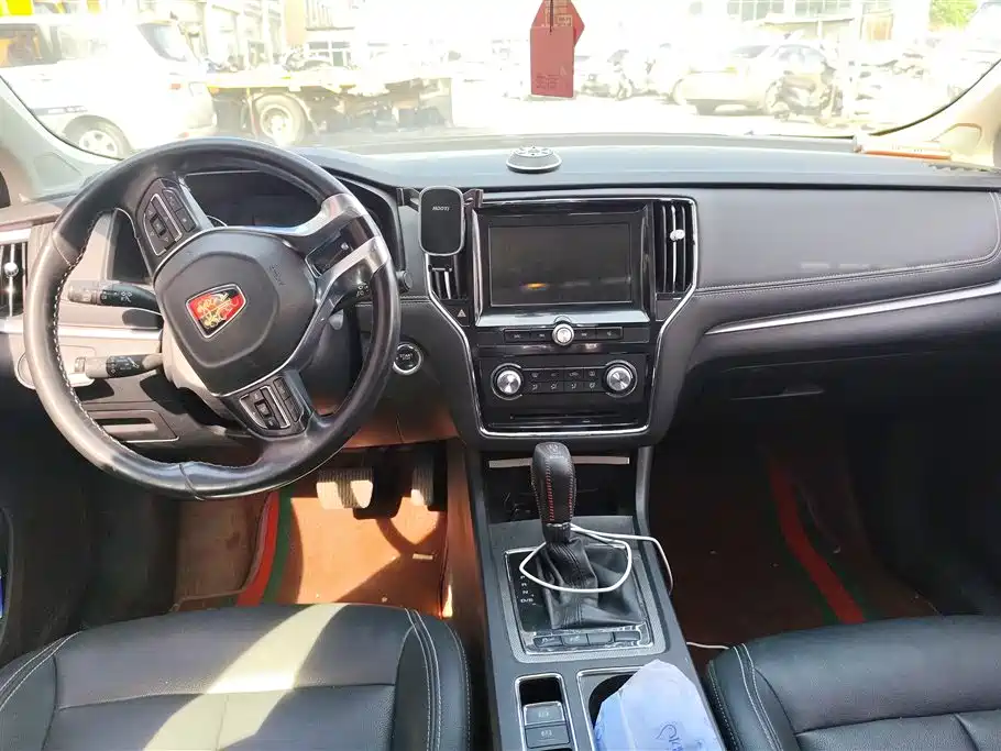 Roewe i6 Classic 2019 — фото 12