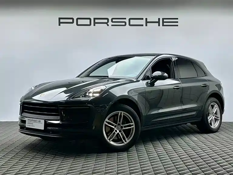 Porsche Macan 2023 — фото 1