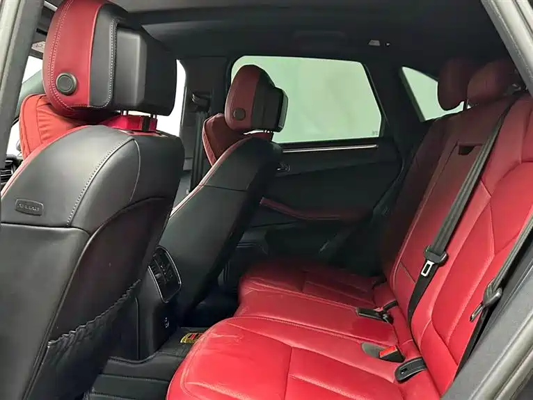 Porsche Macan 2023 — фото 13