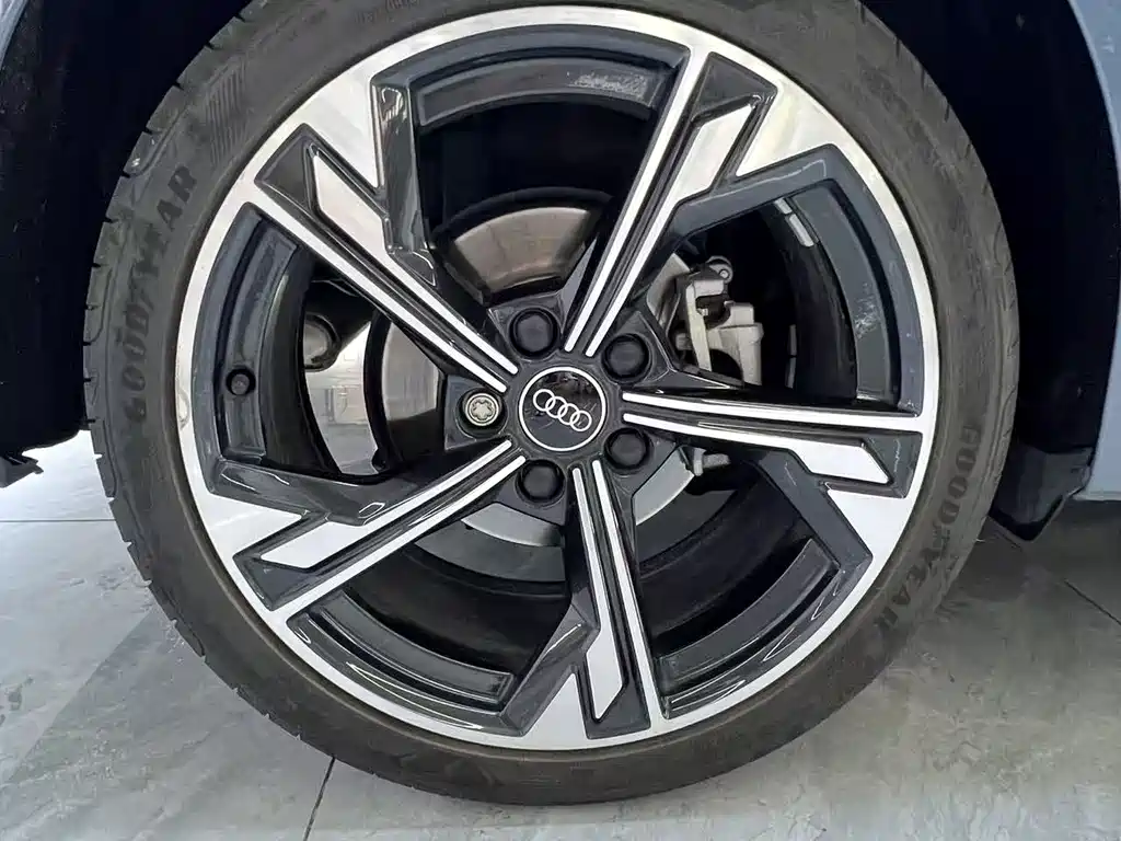 Audi A3 2022 — фото 16