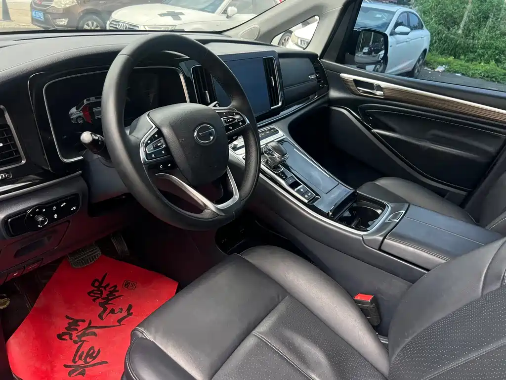 GAC Trumpchi M8 2022 — фото 10