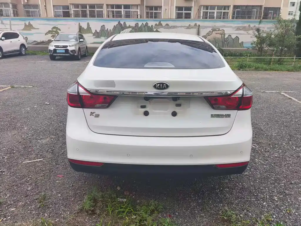Kia K3 2016