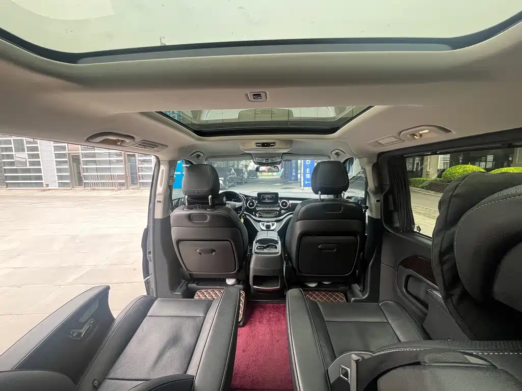 Mercedes-Benz V-Class 2018 — фото 8