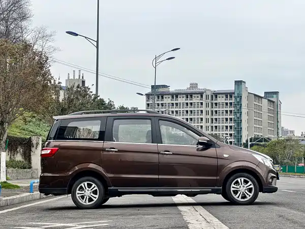 BAIC Huansu H2 2015