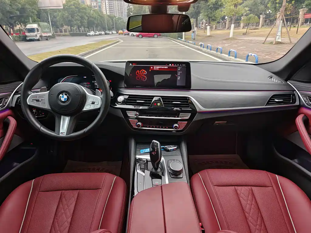 BMW 5 Series 2024 — фото 18