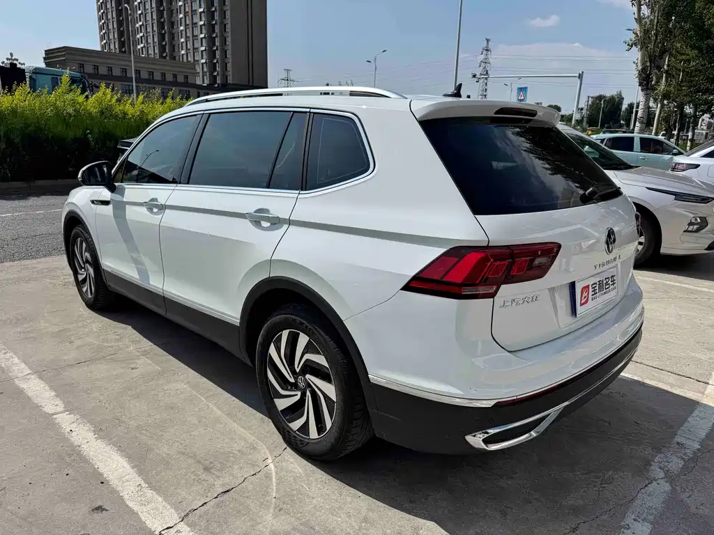 Volkswagen Tiguan L 2024