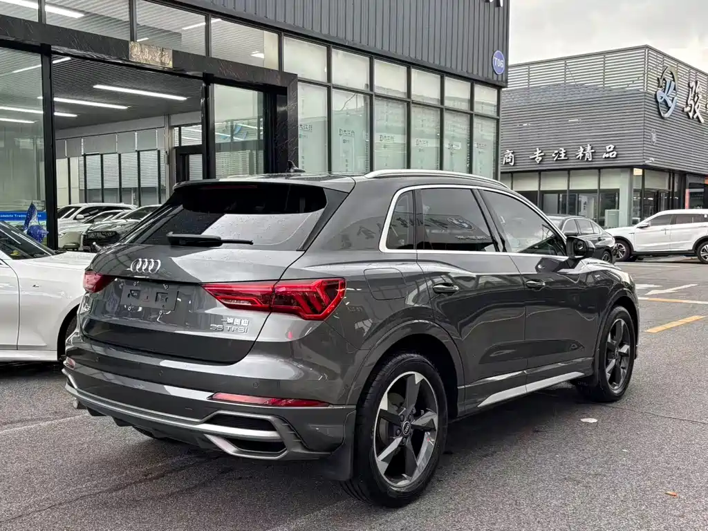 Audi Q3 2022 — фото 10