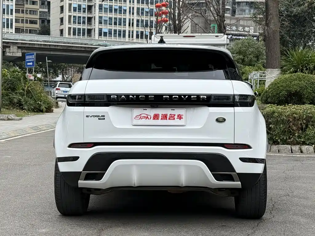 Land Rover Evoque 2022 — фото 5