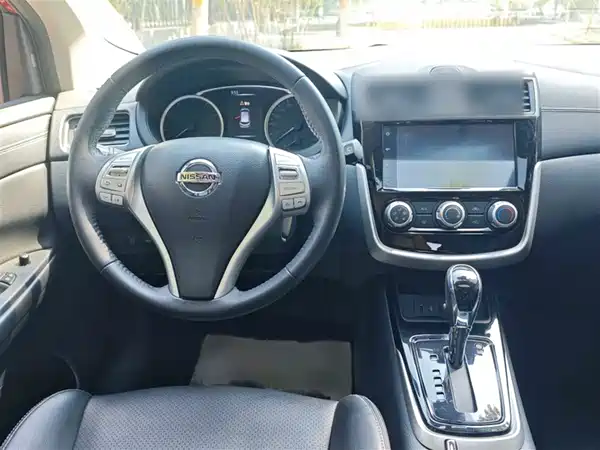 Nissan Tiida 2021