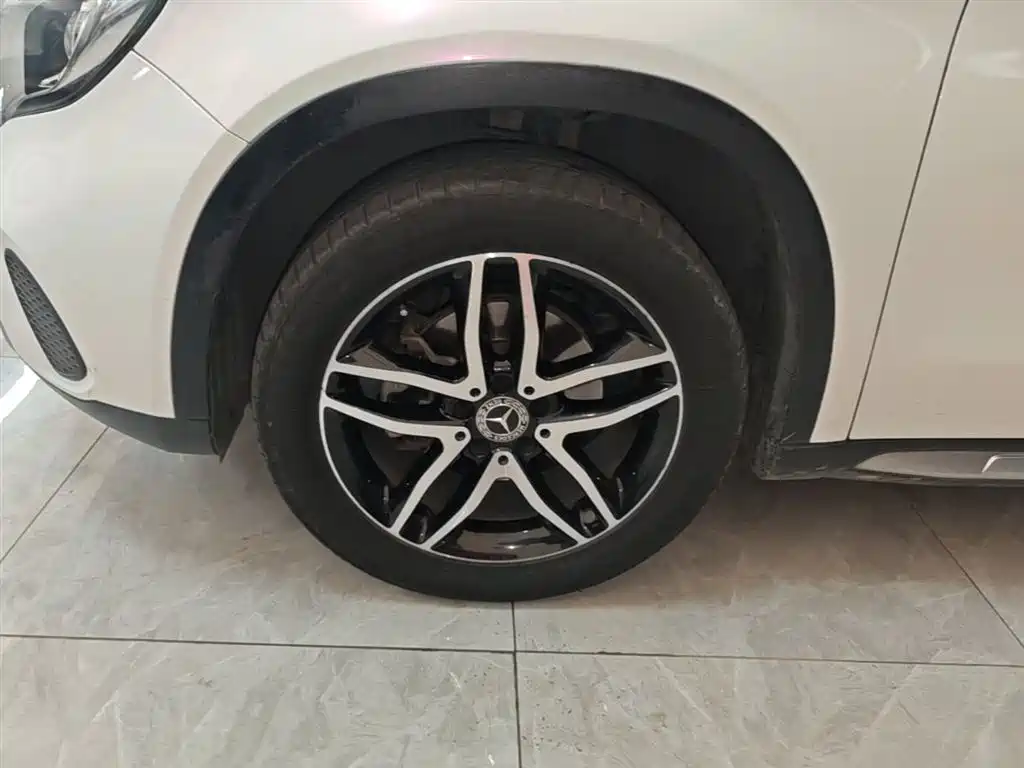 Mercedes-Benz GLA 2017 — фото 23