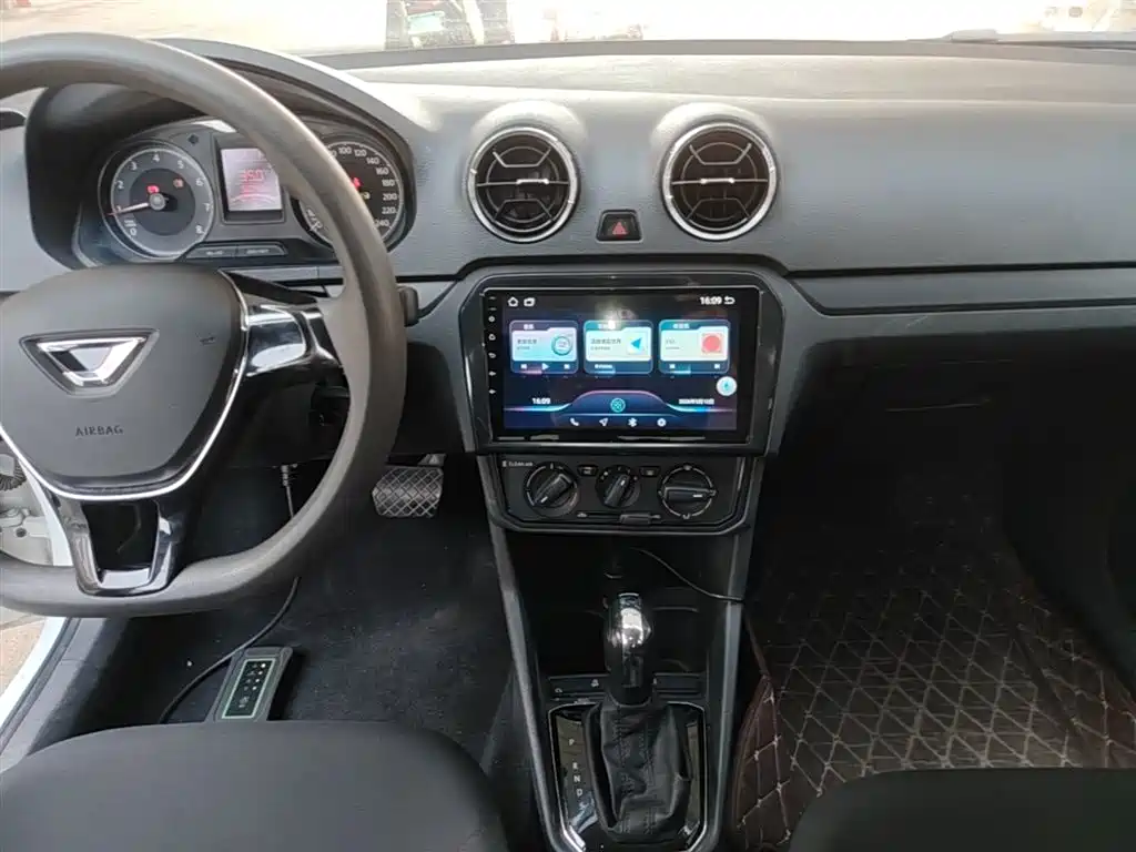 Jetta VA3 2023 — фото 13