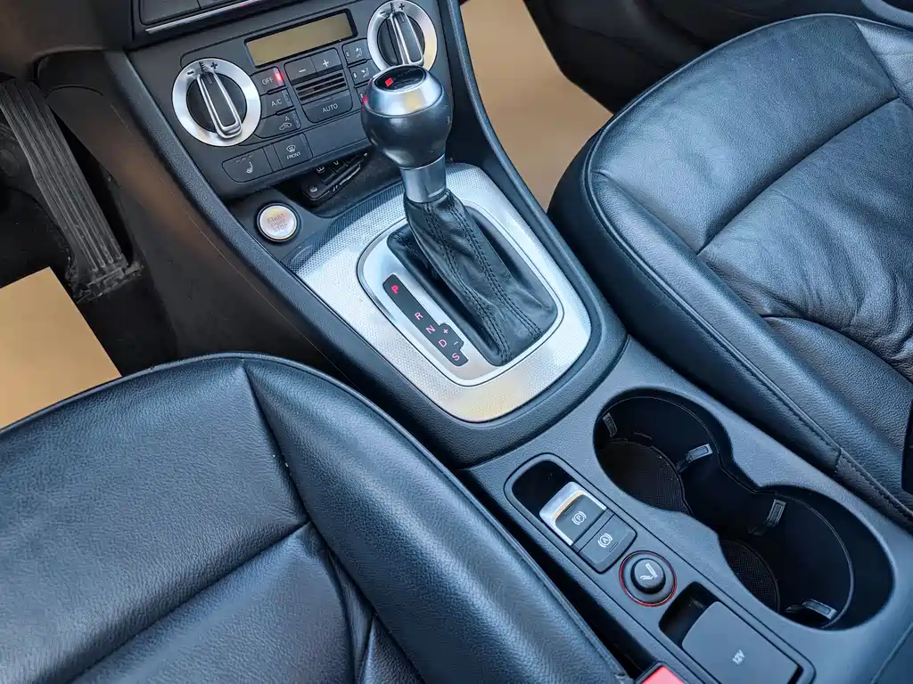Audi Q3 2016 — фото 15