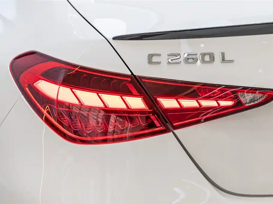 Mercedes-Benz C-Class 2024 — фото 24