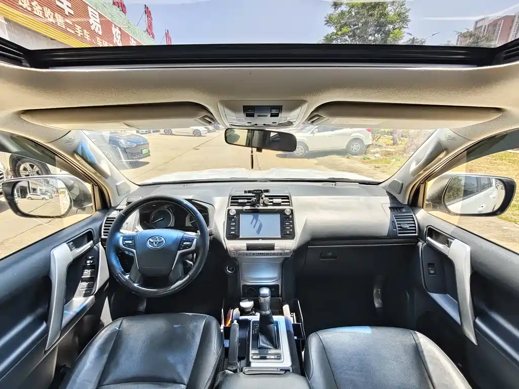 Toyota Prado 2019 — фото 10