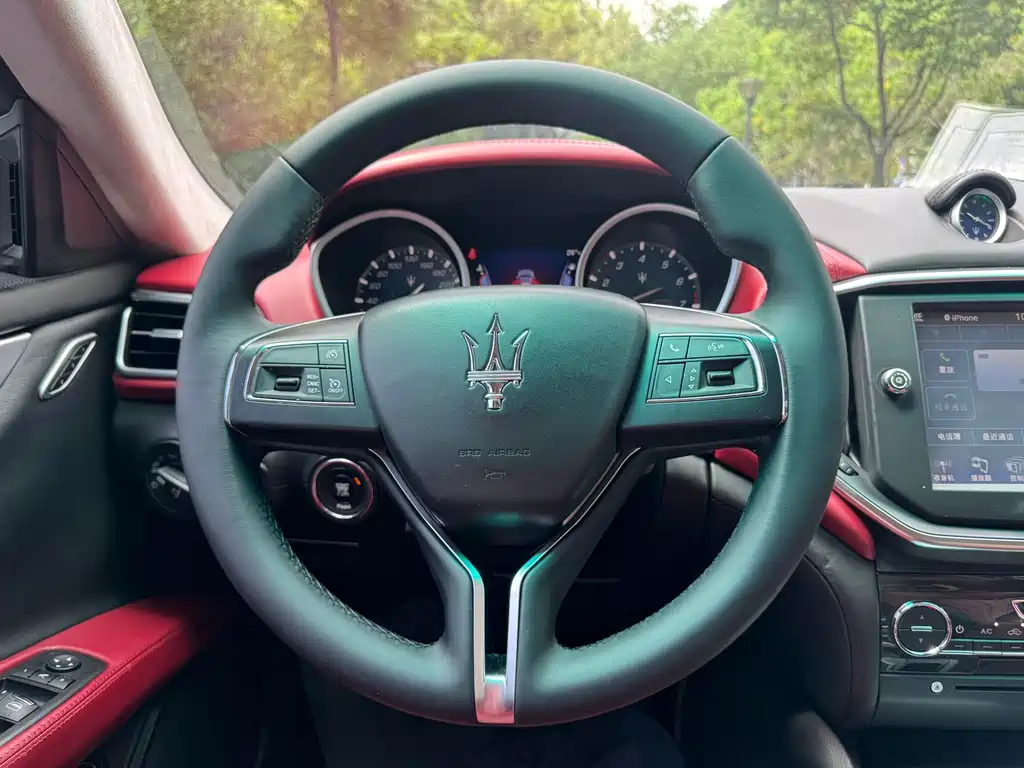 Maserati Ghibli 2015 — фото 16