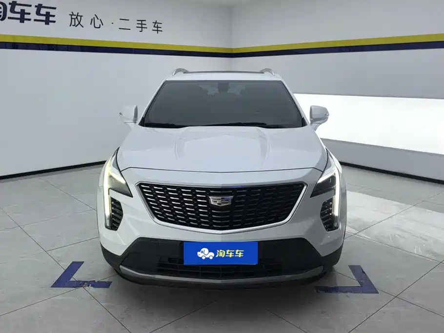 Cadillac XT4 2021 — фото 2