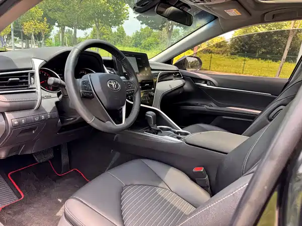 Toyota Camry 2023