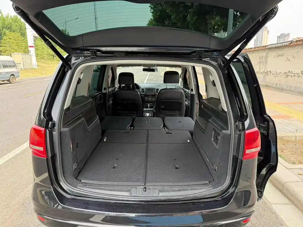 Volkswagen Sharan 2016 — фото 14