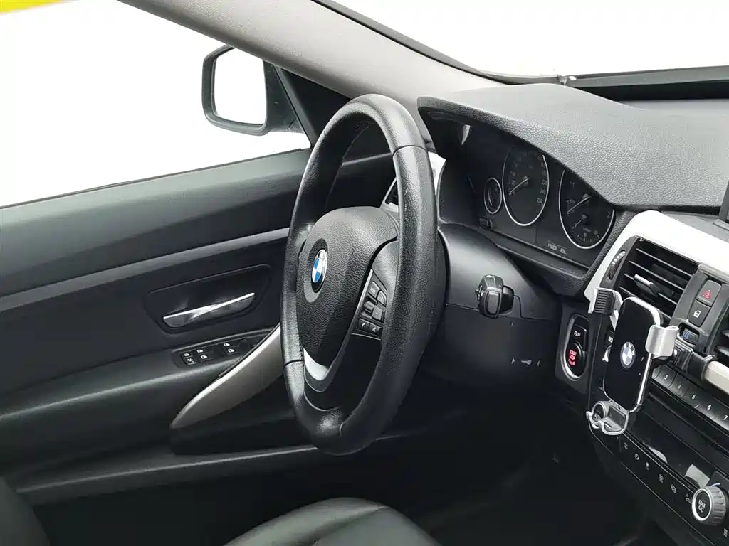 BMW 3 Series GT 2016 — фото 22