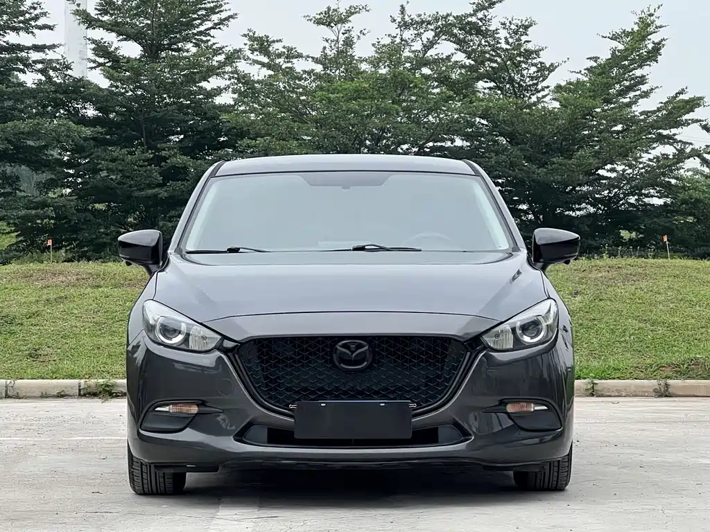 Mazda 3 Axela 2017 — фото 2
