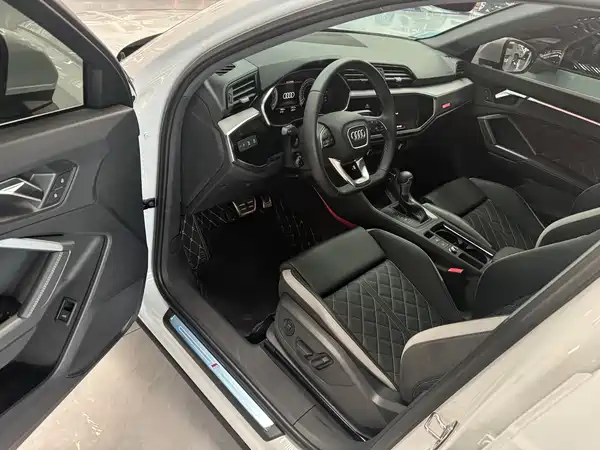 Audi Q3 2024