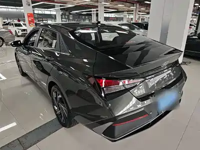 Hyundai Elantra 2023