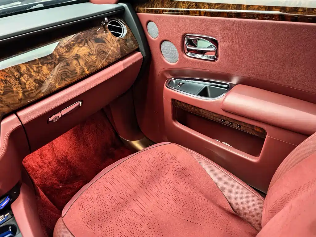 Rolls-Royce Ghost 2015 — фото 15