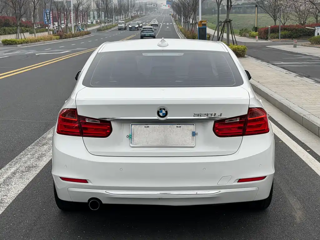 BMW 3 Series 2015 — фото 5