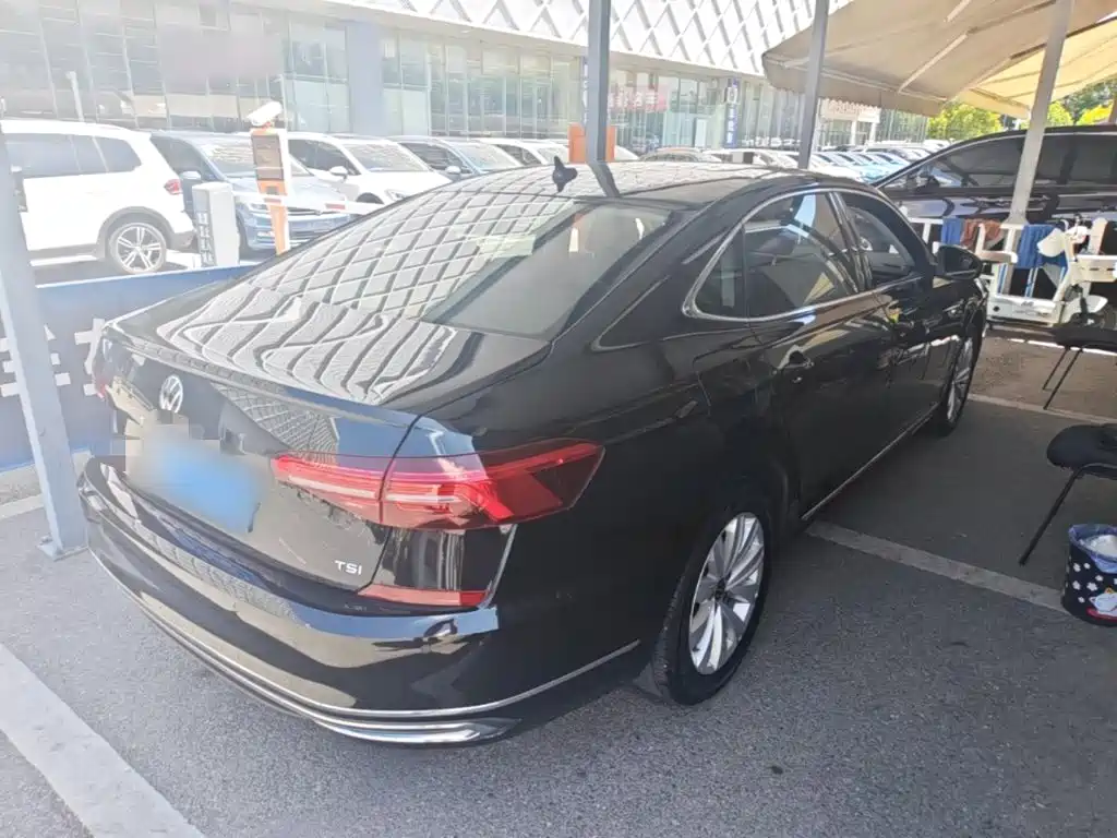 Volkswagen Passat 2021