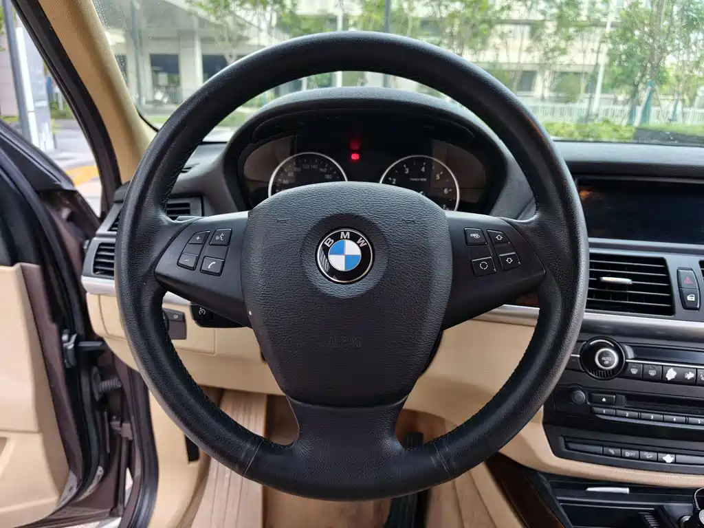 BMW X5 2013 — фото 17