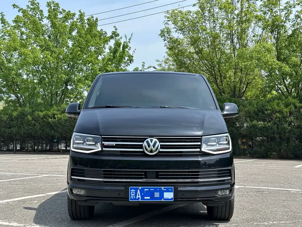 Volkswagen Multivan 2018 — фото 2