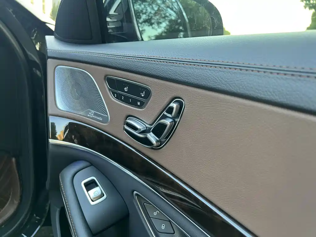 Mercedes-Benz Maybach S-Class 2018 — фото 15