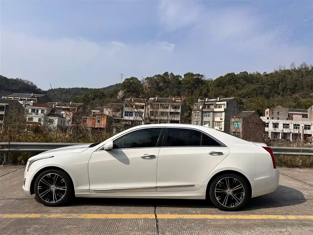 Cadillac ATS-L 2015 — фото 15