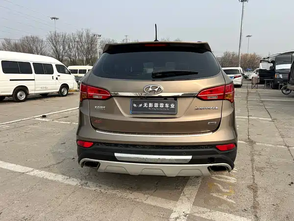 Hyundai Santa Fe 2013