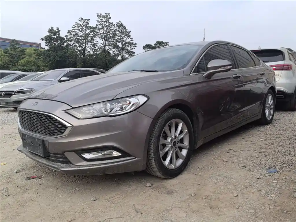 Ford Mondeo 2017 — фото 1