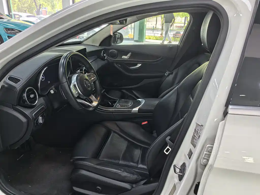 Mercedes-Benz C-Class 2020 — фото 8