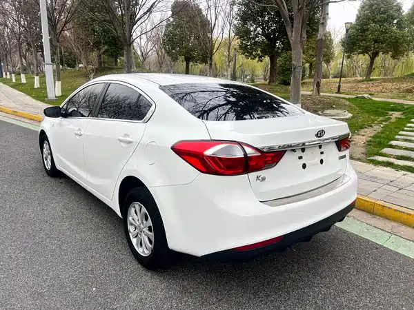 Kia K3 2016