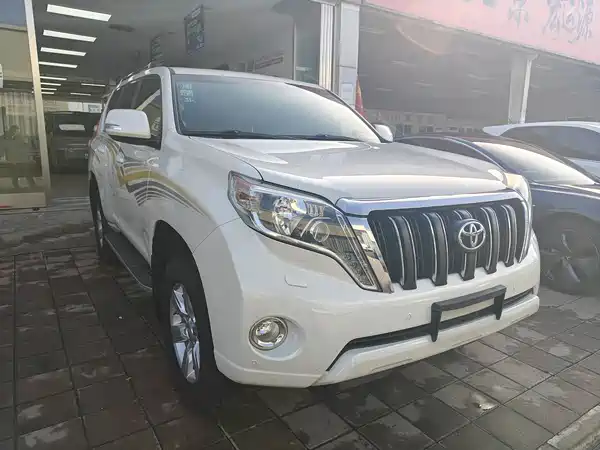 Toyota Prado 2016