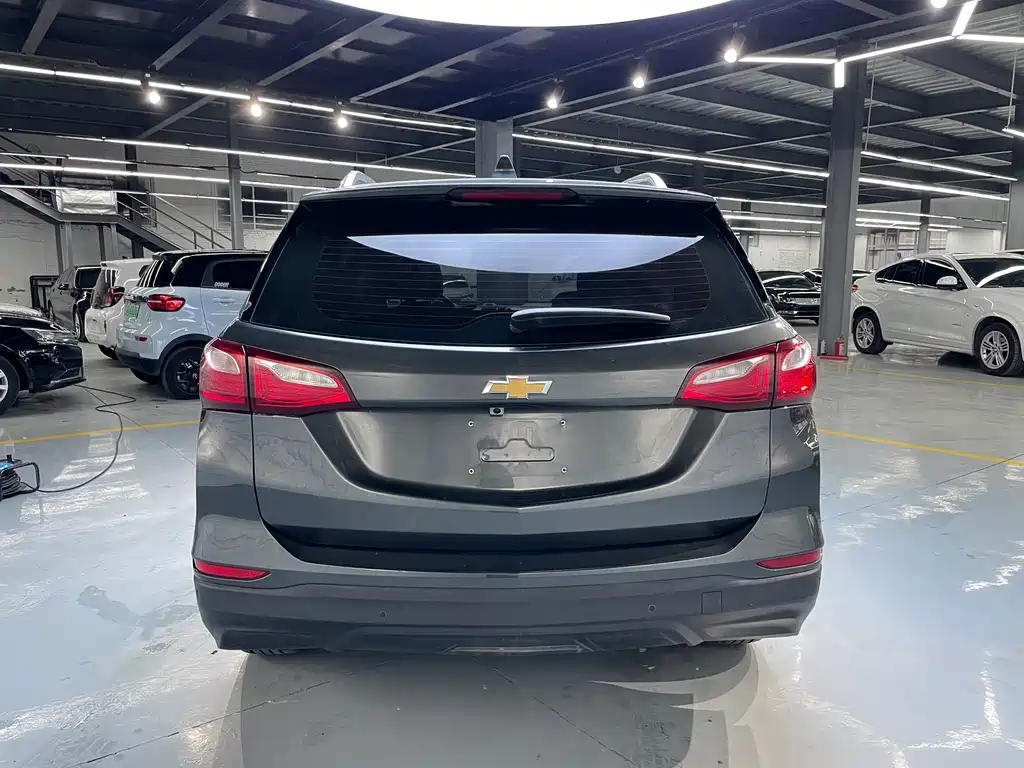 Chevrolet Equinox 2018 — фото 16