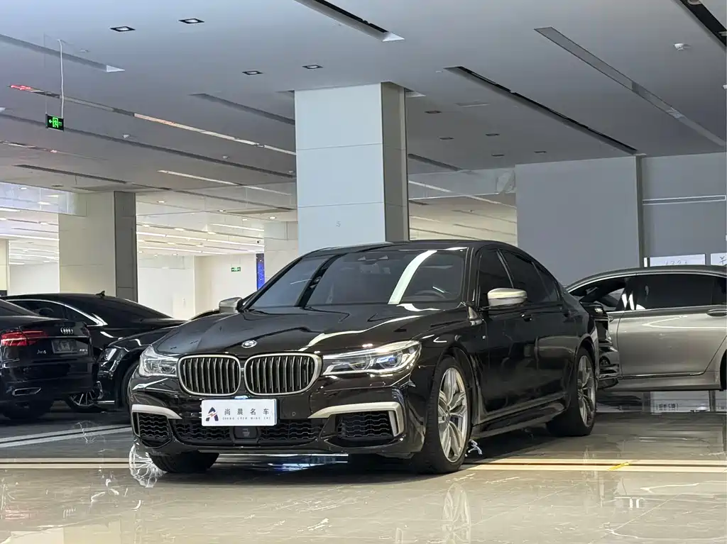 BMW 7 Series 2019 — фото 1