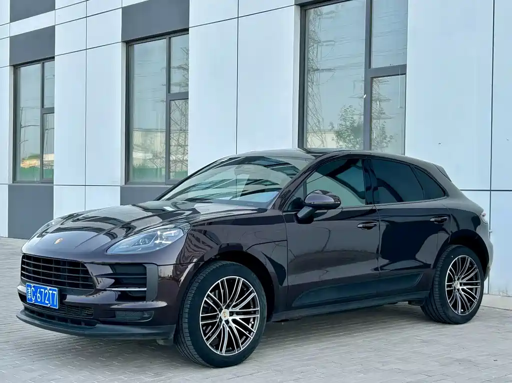 Porsche Macan 2020 — фото 1