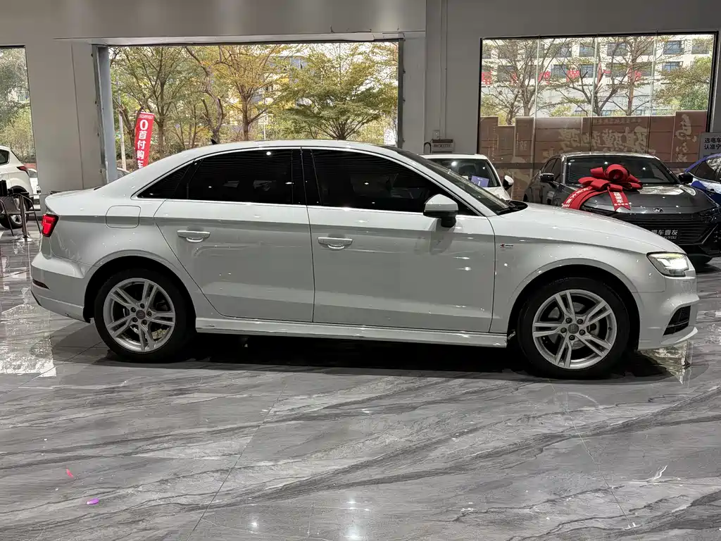 Audi A3 2021 — фото 28