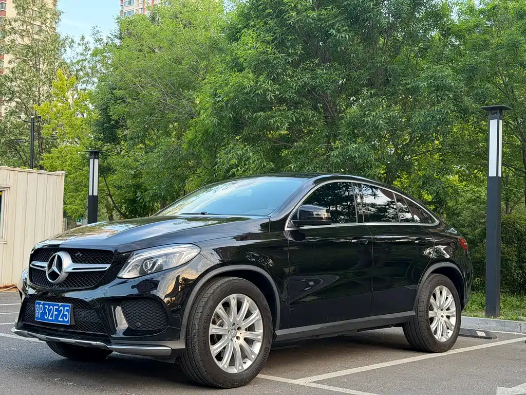 Mercedes-Benz GLE Coupe 2016 — фото 1