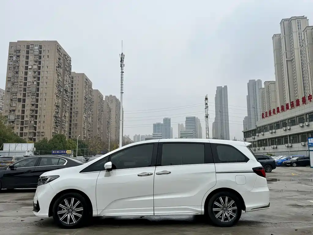Honda Odyssey 2023 — фото 4