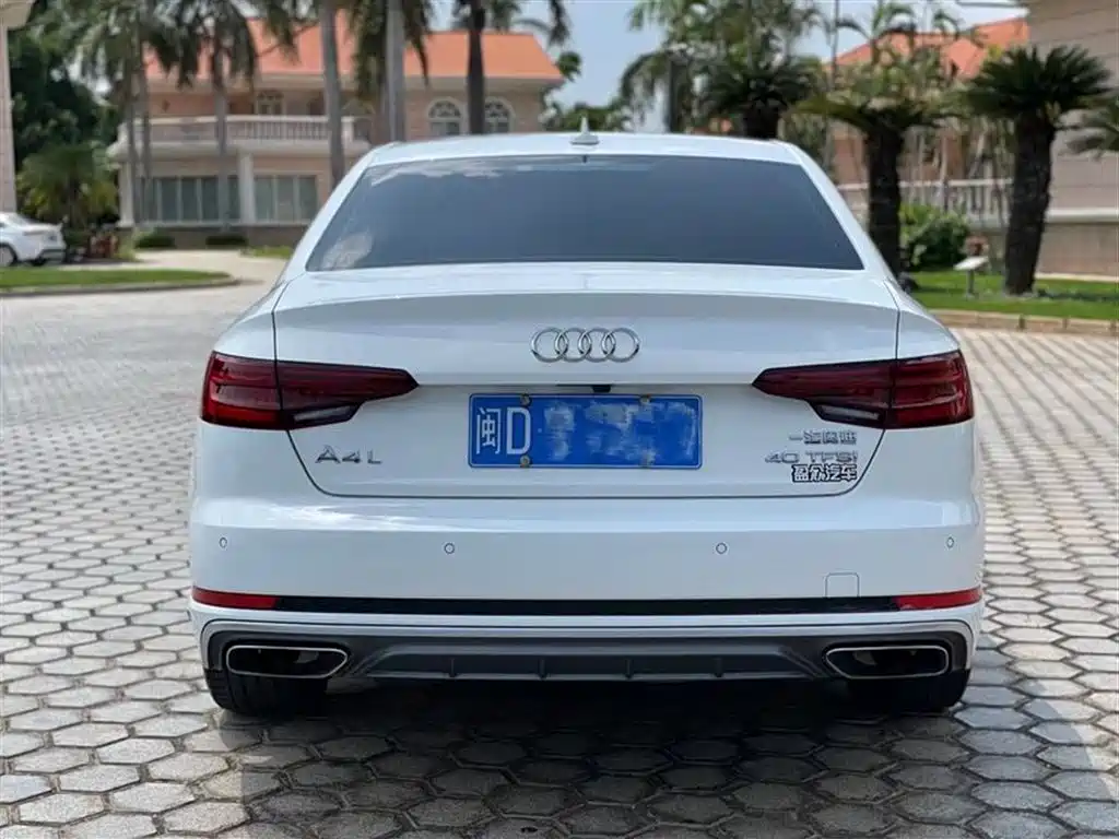 Audi A4L 2019 — фото 8