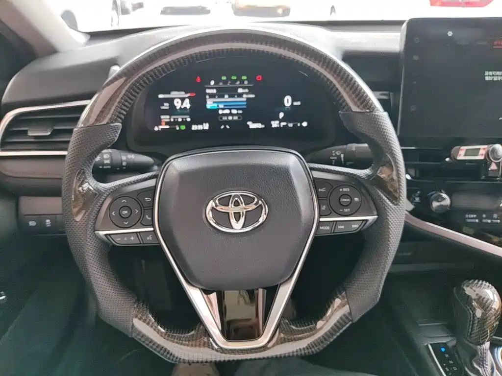 Toyota Camry 2021 — фото 11