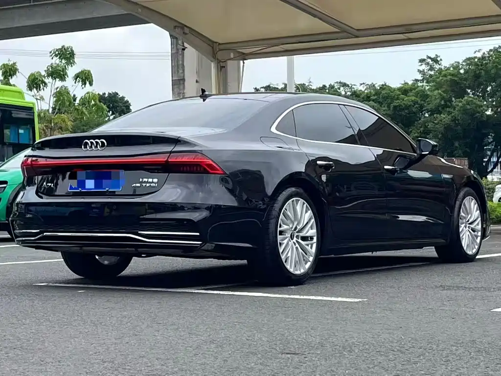Audi A7L 2024 — фото 6