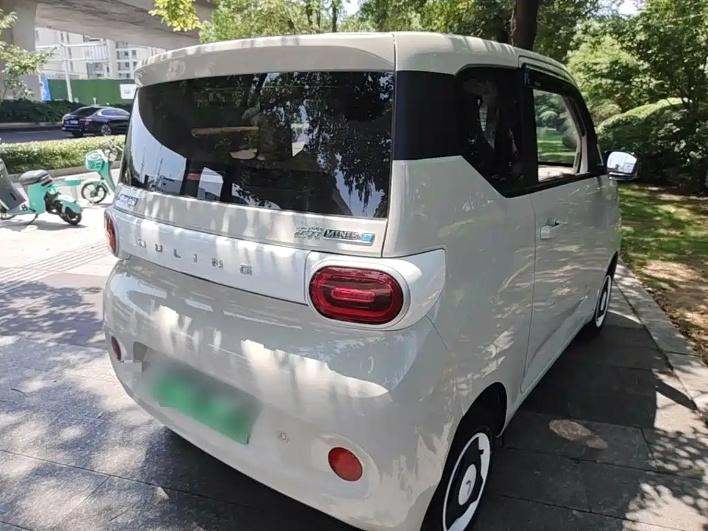 Wuling Hongguang MINIEV 2025