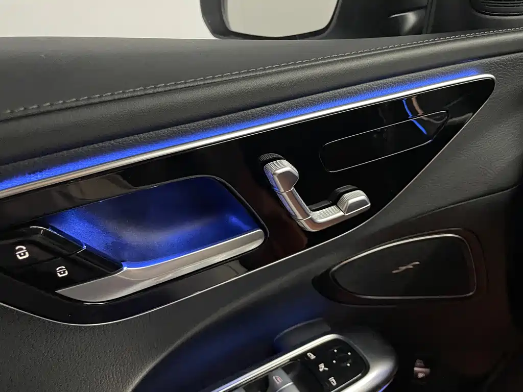 Mercedes-Benz C-Class 2023 — фото 15