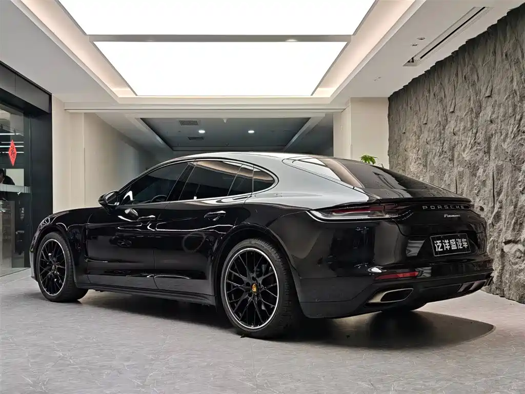 Porsche Panamera 2023 — фото 19